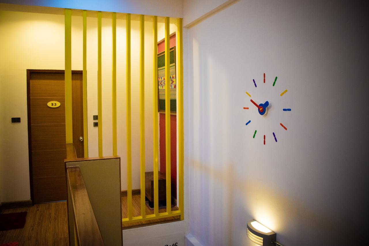Auberge de jeunesse Tawan Bed Club à Chiang Mai Extérieur photo
