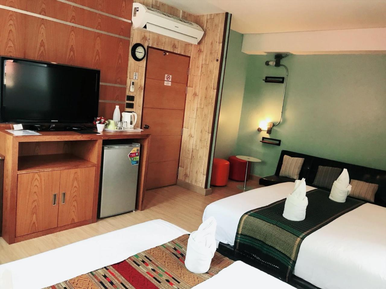 Auberge de jeunesse Tawan Bed Club à Chiang Mai Extérieur photo